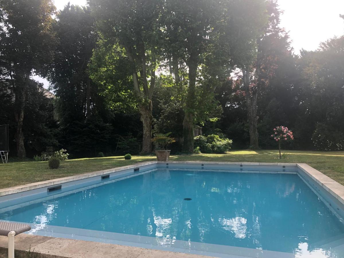 La Grande Carree Bed & Breakfast Saint-Cyr-sur-Loire Dış mekan fotoğraf