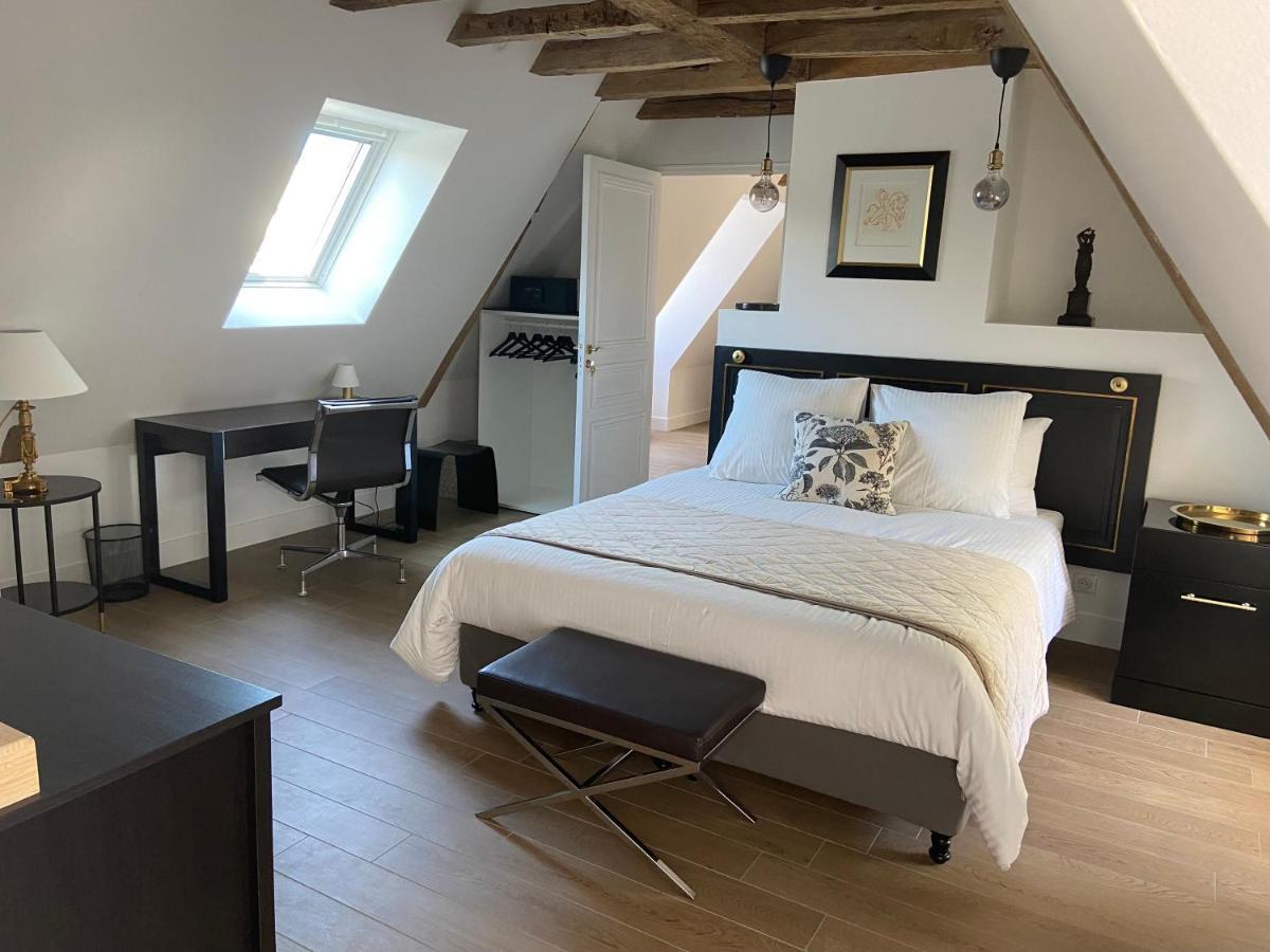La Grande Carree Bed & Breakfast Saint-Cyr-sur-Loire Oda fotoğraf