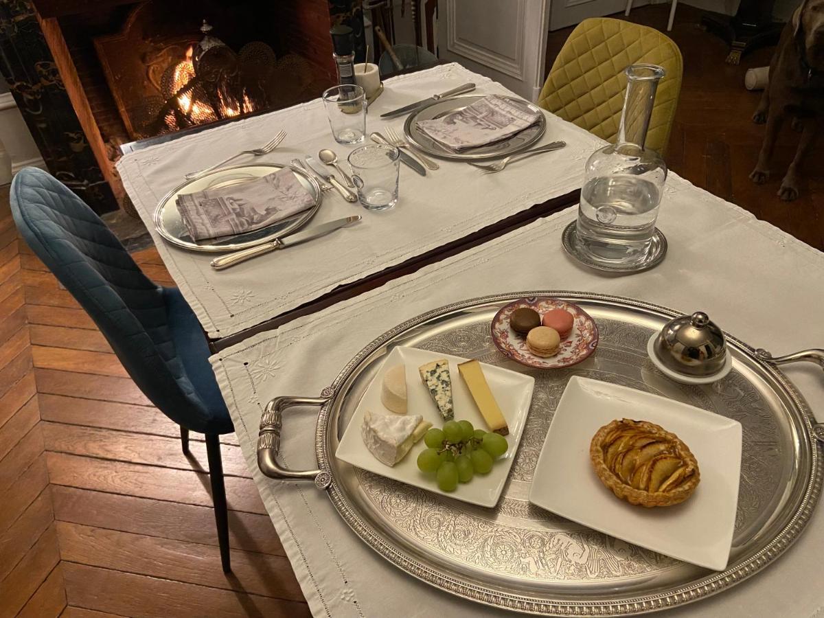 La Grande Carree Bed & Breakfast Saint-Cyr-sur-Loire Dış mekan fotoğraf
