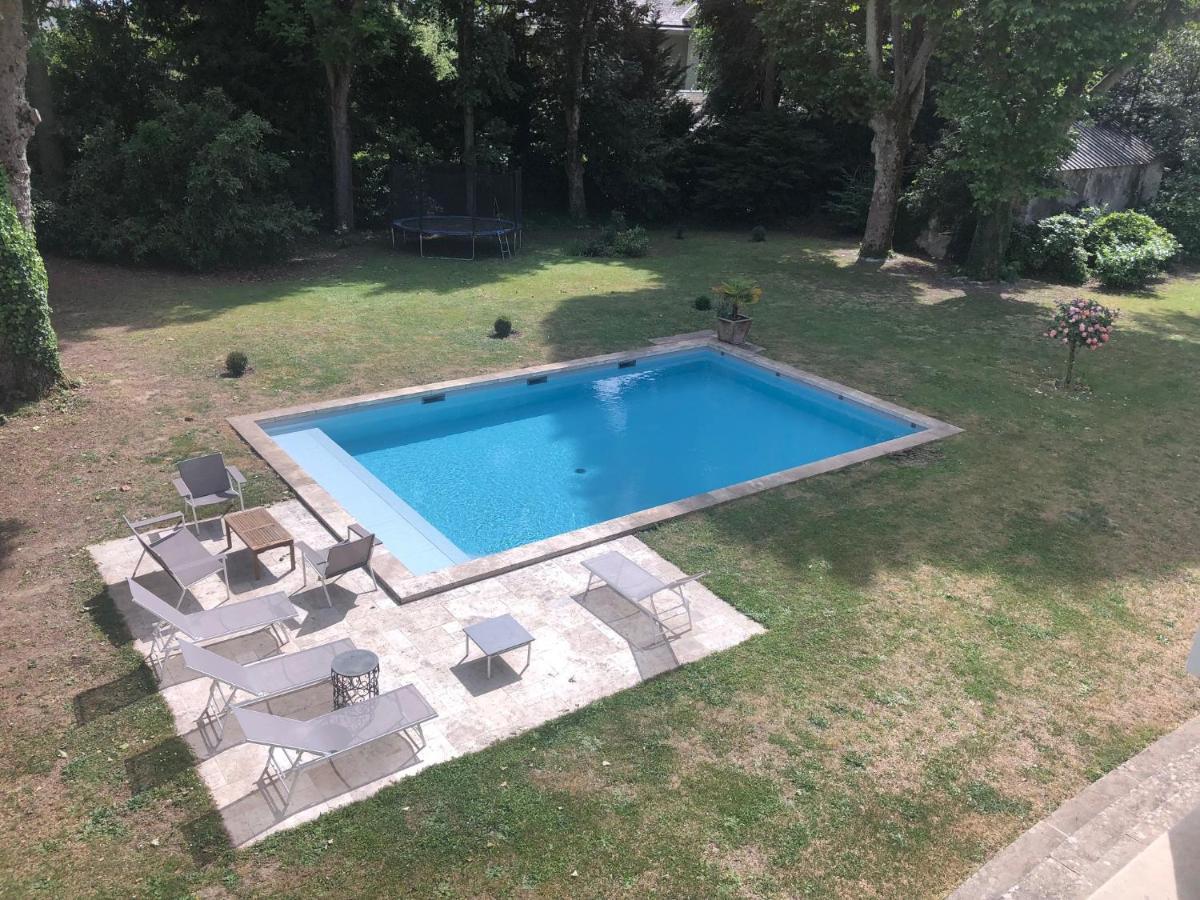 La Grande Carree Bed & Breakfast Saint-Cyr-sur-Loire Dış mekan fotoğraf
