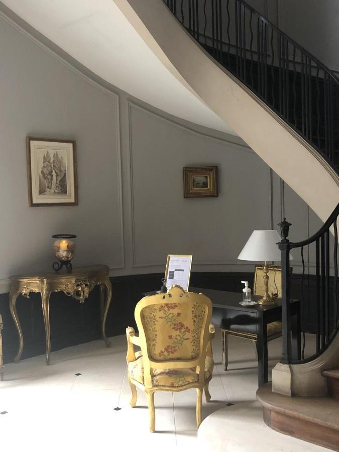 La Grande Carree Bed & Breakfast Saint-Cyr-sur-Loire Dış mekan fotoğraf