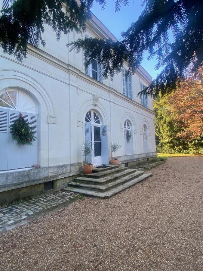 La Grande Carree Bed & Breakfast Saint-Cyr-sur-Loire Dış mekan fotoğraf
