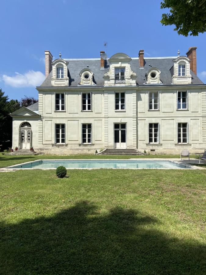 La Grande Carree Bed & Breakfast Saint-Cyr-sur-Loire Dış mekan fotoğraf
