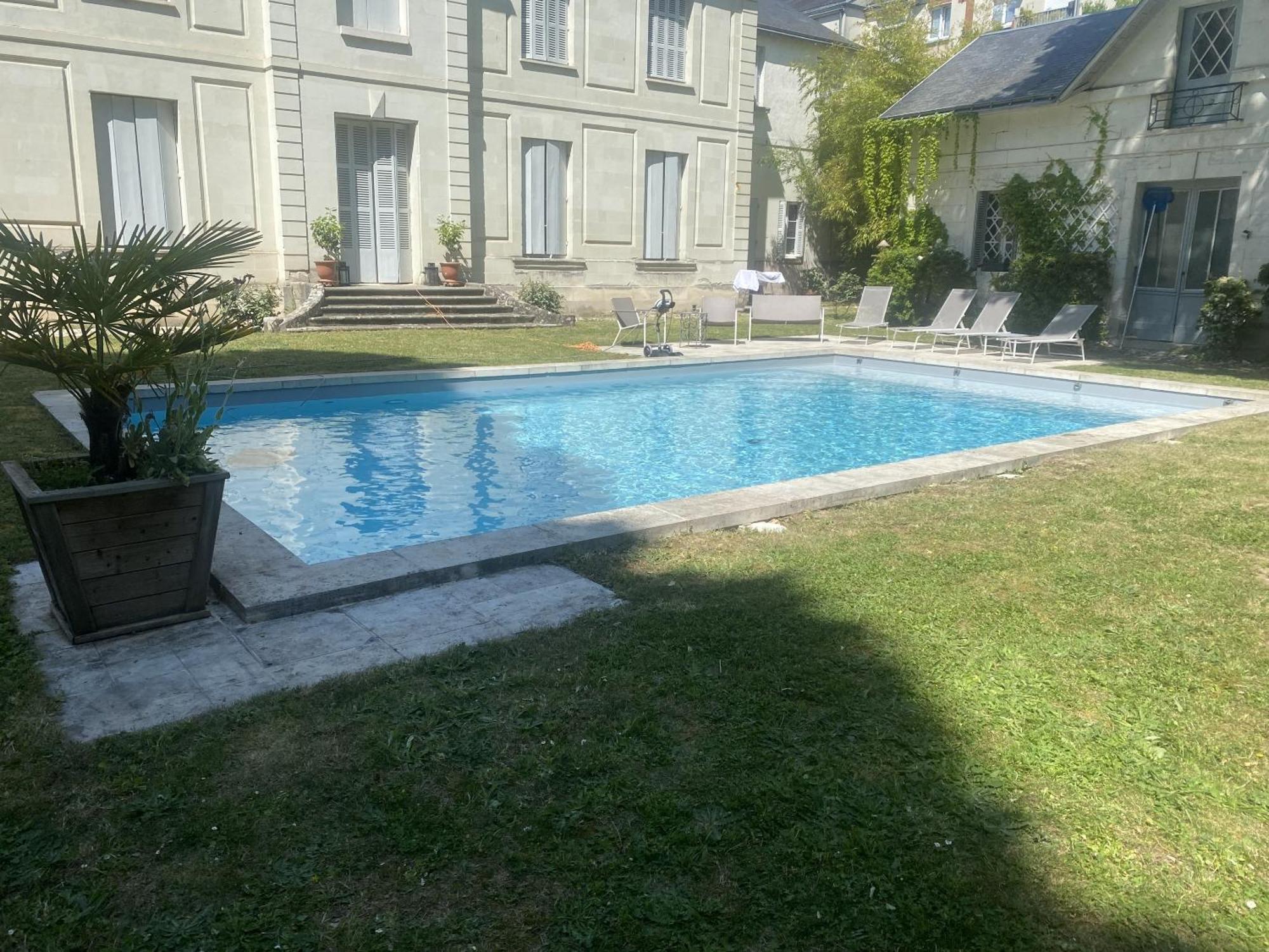 La Grande Carree Bed & Breakfast Saint-Cyr-sur-Loire Dış mekan fotoğraf