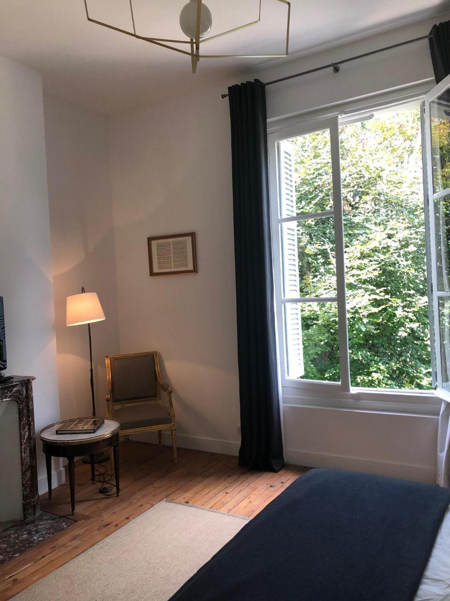 La Grande Carree Bed & Breakfast Saint-Cyr-sur-Loire Dış mekan fotoğraf
